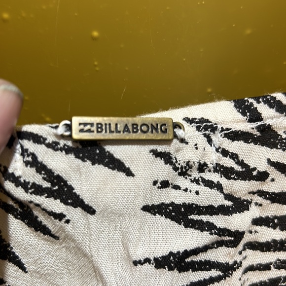 NWT BillaBong top - Picture 5 of 10